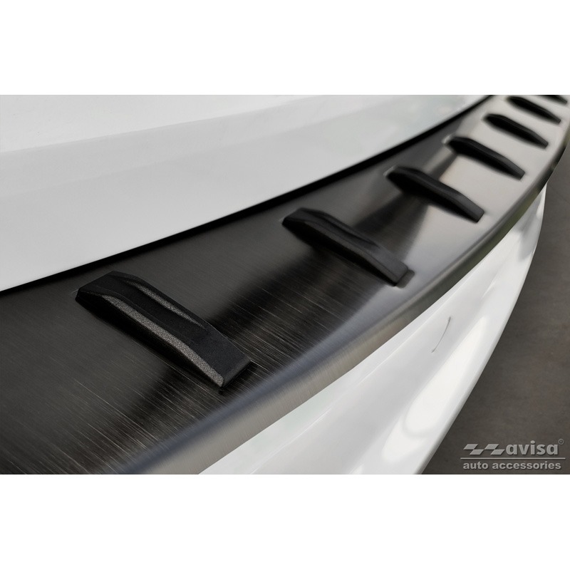 Protection de seuil arrière inox noir sur mesure pour Audi A4 Avant B9 (incl. S-Line) 2015-2019 & Facelift 2019- 'STRONG EDITION'