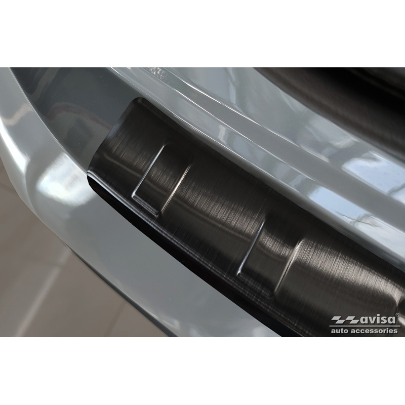 Protection de seuil arrière inox noir sur mesure pour Nissan Qashqai III 2021- 'Ribs'