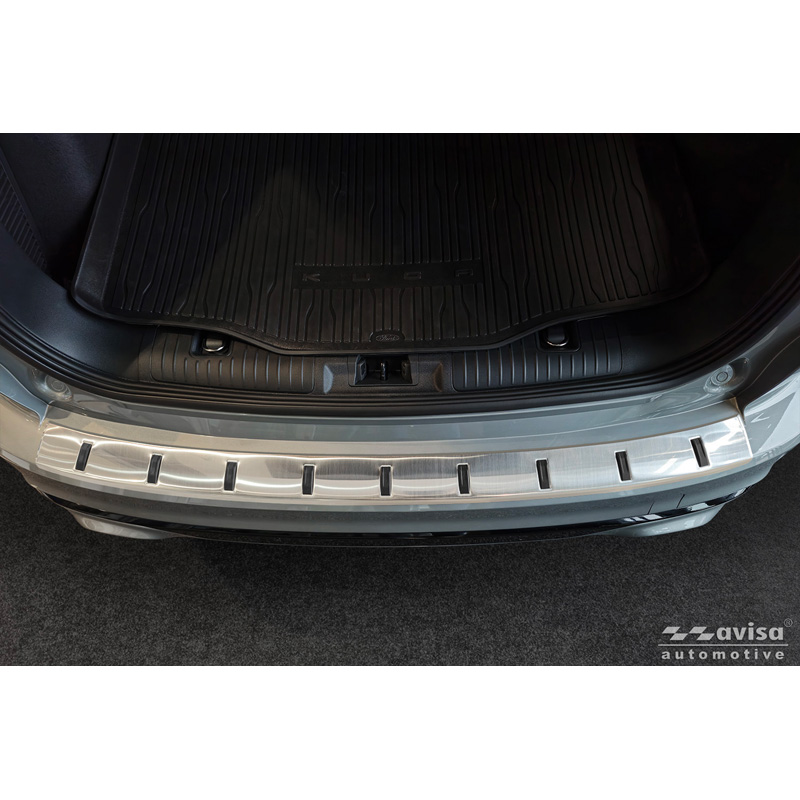 Avisa Protection de Seuil de Coffre Acier Inox STRONG EDITION sur mesure pour Ford Kuga III ST-Line / Vignale 2019-2024 & Facelift 2024- - Argent