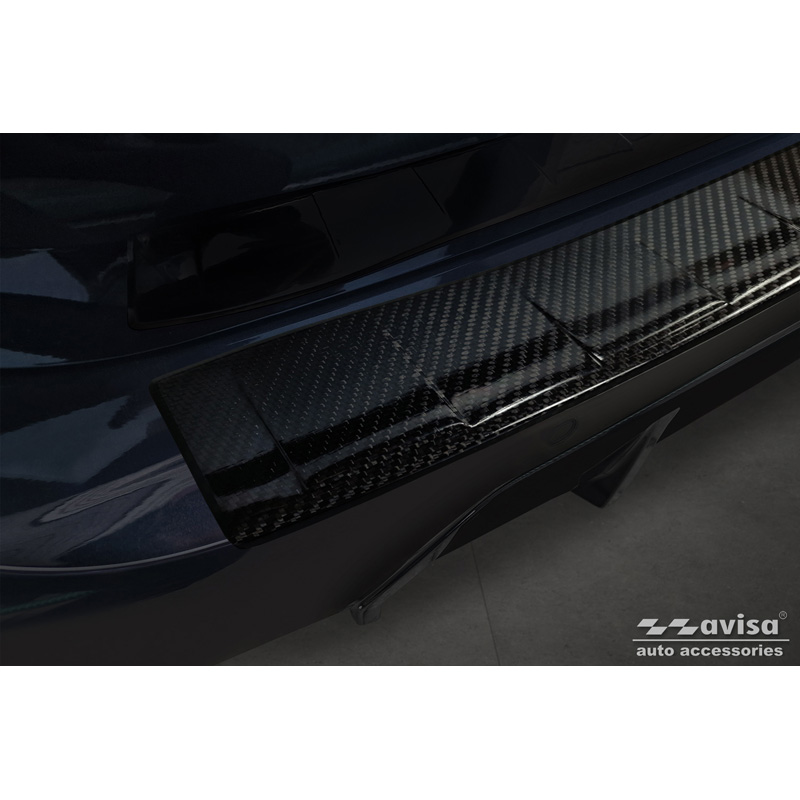 Protection de seuil arrière carboné 3D sur mesure pour BMW 3 Touring (G21) Facelift 2022- 'Ribs'