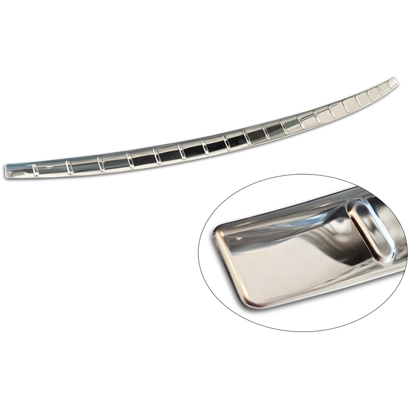 Avisa Protection de seuil arrière inox Chrome sur mesure pour Audi Q5 (GUB) 2025- 'Ribs'
