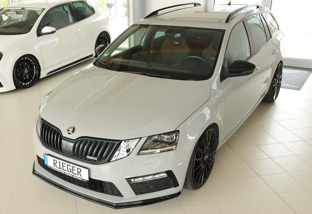 Spoilerzwaard Glossy Black Rieger Skoda Octavia RS 5E 2017-
