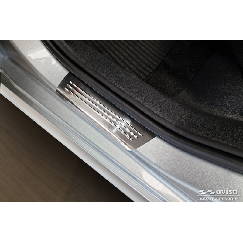 Seuils de portes inox sur mesure pour Skoda Kamiq (NW4) 2019-2024 & FL 2024- 'Lines' - 4-pièces