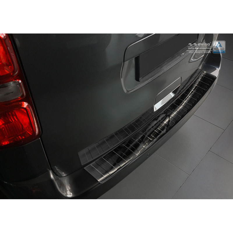 Protection de seuil arrière inox noir sur mesure pour Peugeot Traveller/Citroën Spacetourer/Toyota Pro-Ace 2016- 'Ribs'