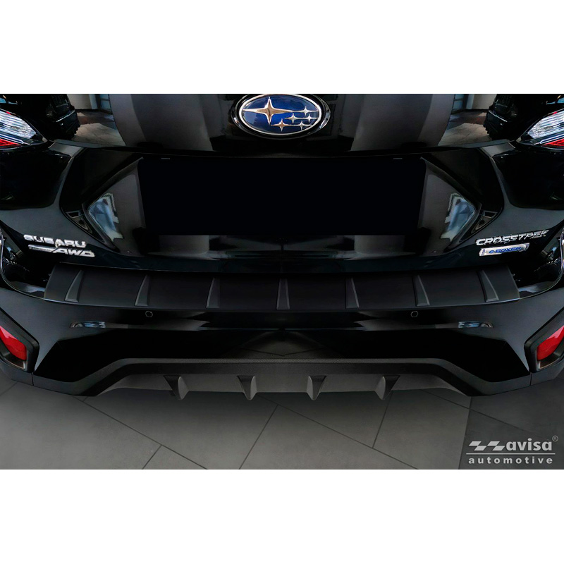 Avisa Protection de seuil arrière inox noir mat sur mesure Subaru Crosstrek III 2023- 'Ribs'