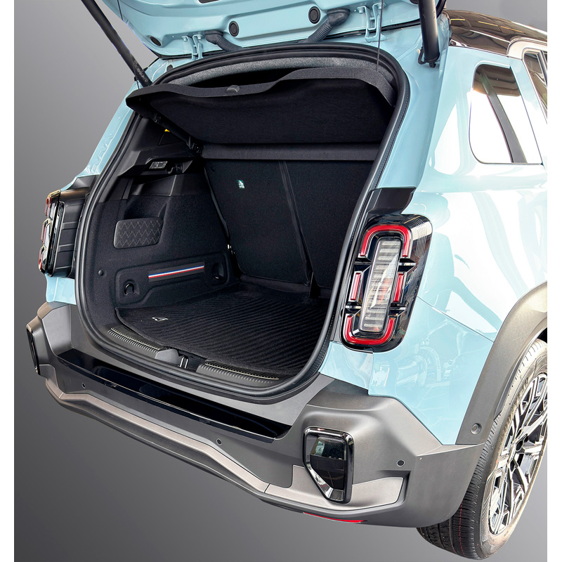 RGM Protection de seuil arrière (ABS) sur mesure pour Renault 4 E-Tech 2025- Noir brillant