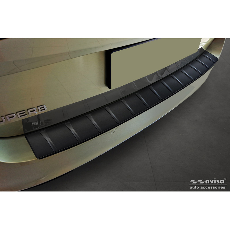 Protection de seuil arrière inox noir mat sur mesure pour Skoda Superb IV Combi 2023- 'Ribs'