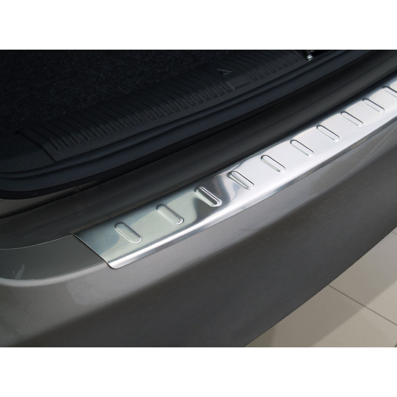 Protection de seuil arrière inox sur mesure pour Skoda Fabia II Combi 2007- 'Ribs'