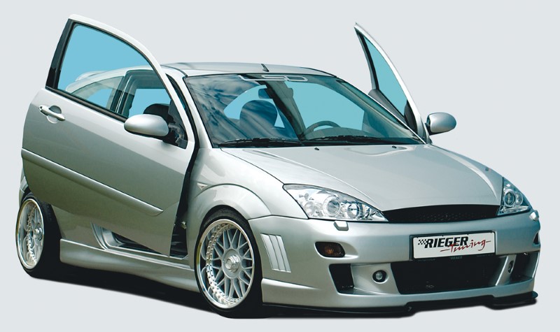 Voorbumper Ford Focus 11.01- met uitsparing voor sp-i Rieger