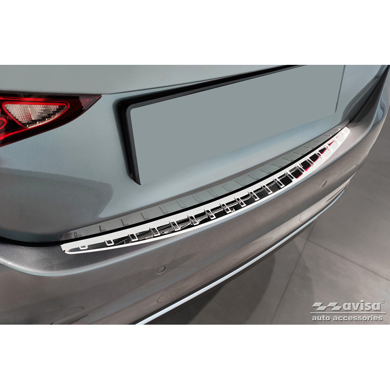 Protection de seuil arrière inox Chrome sur mesure pour Mercedes Classe-C Sedan (W206) 2021- 'Ribs'
