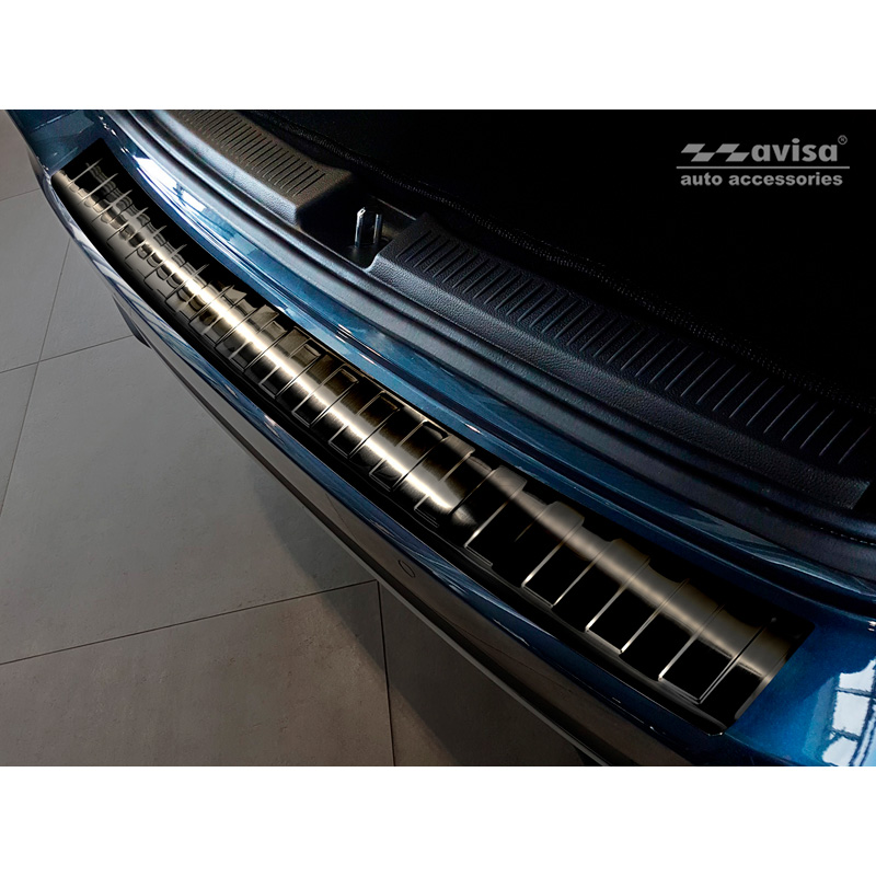 Protection de seuil arrière inox noir sur mesure pour Mercedes Classe-B W247 2018- 'Ribs'