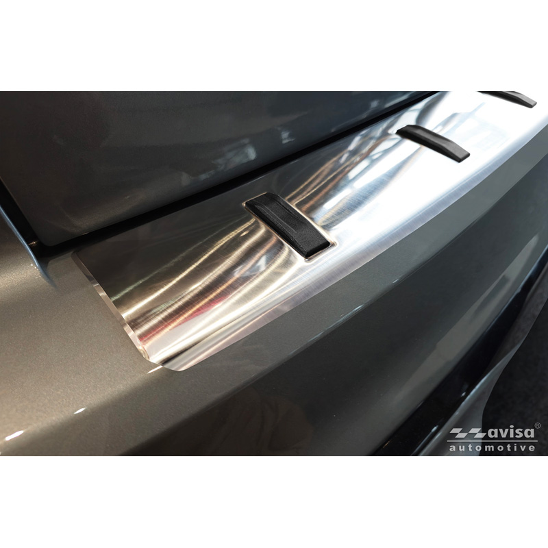 Avisa Protection de Seuil de Coffre Acier Inox STRONG EDITION sur mesure pour Ford Kuga III ST-Line / Vignale 2019-2024 & Facelift 2024- - Argent