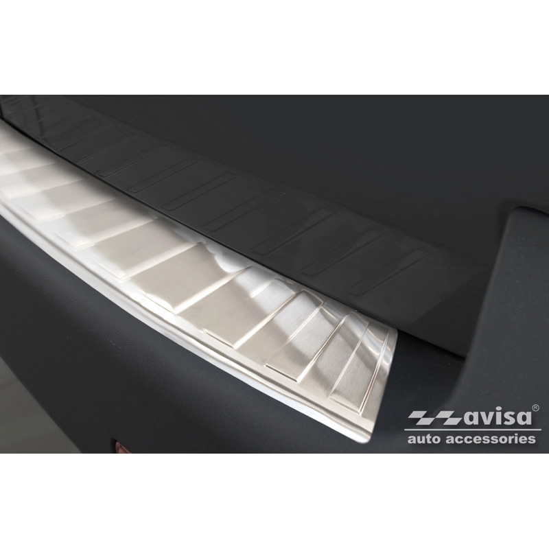Protection de seuil arrière inox sur mesure pour VW Transporter T5 2003-2015 (tous) & T6 2015- / FL 2019- (portes arrière) 'XL' 'Ribs'