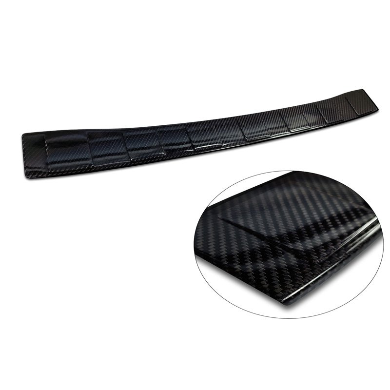 Protection de seuil arrière carboné 3D sur mesure pour BMW 3 Touring (G21) Facelift 2022- 'Ribs'