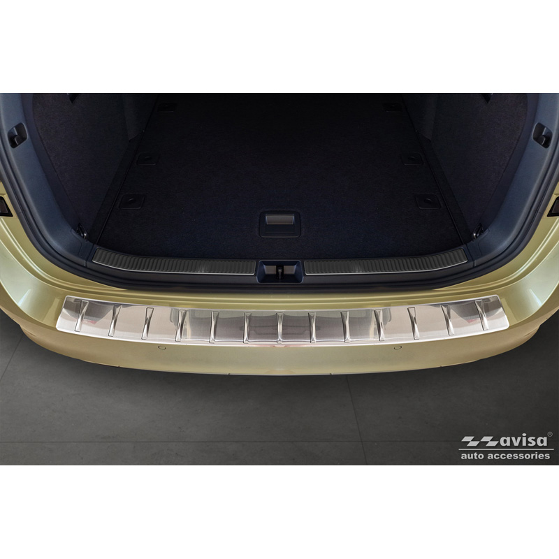 Protection de seuil arrière inox sur mesure pour Skoda Superb IV Combi 2023- 'Ribs'
