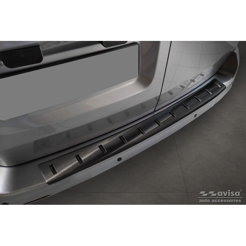 Protection de seuil arrière inox noir sur mesure pour Citroën Space Tourer & Jumpy 2016- / Peugeot Traveller & Expert 2016- / Toyota Proace Verso 2016- / Opel Vivaro & Zafira Life 2019- 'STRONG EDITION'