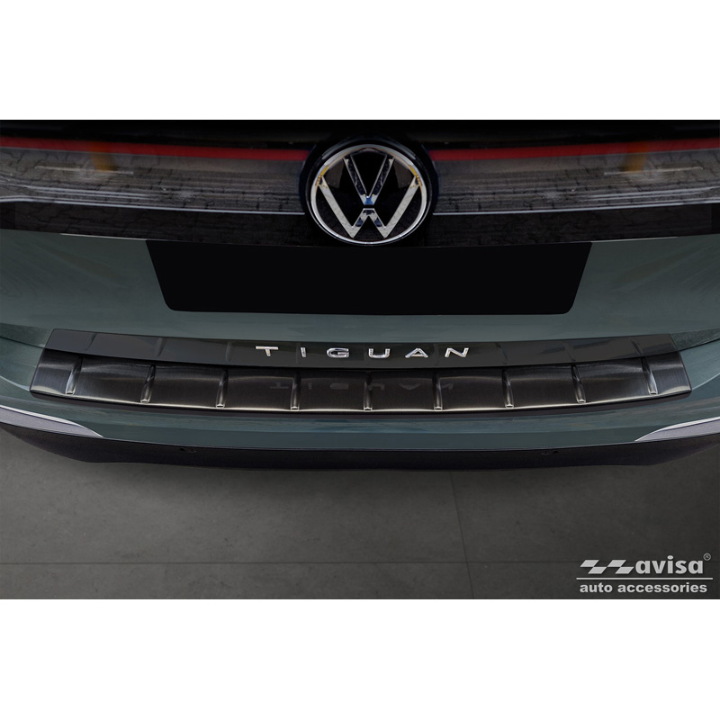 Protection de seuil arrière inox noir sur mesure pour Volkswagen Tiguan (CT1) 2024- 'Ribs'