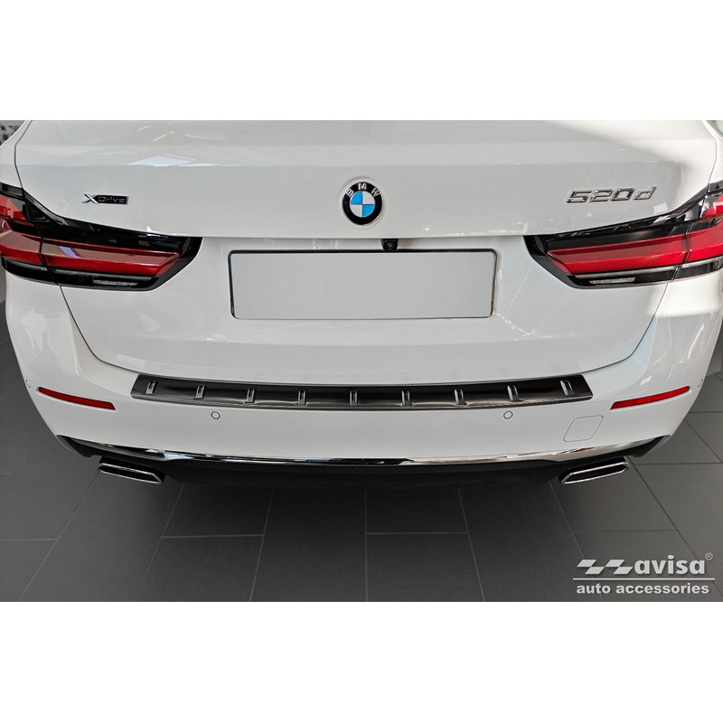 Protection de seuil arrière inox noir sur mesure pour BMW Série 5 G31 FL Touring 2020-2024 excl. M-Sport 'STRONG EDITION'