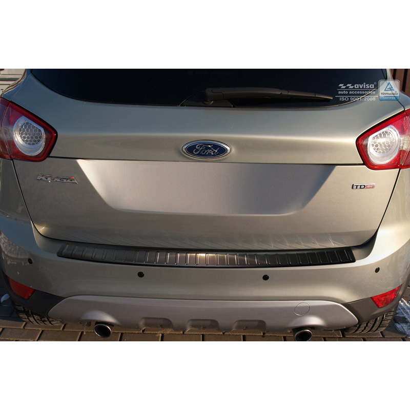 Protection de seuil arrière inox noir sur mesure pour Ford Kuga 2008-2012 'Ribs'