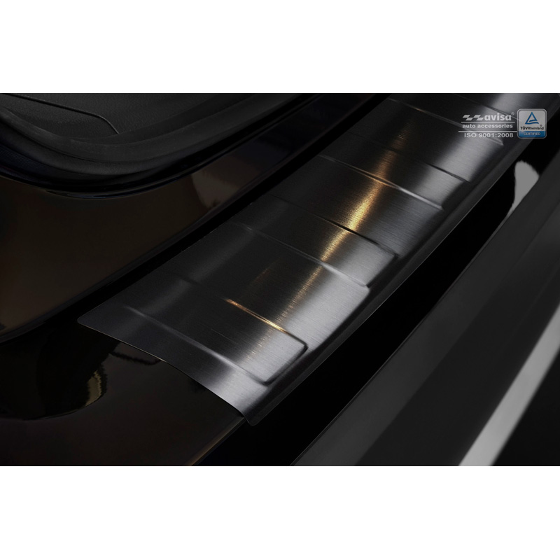 Protection de seuil arrière inox noir sur mesure pour Mitsubishi Outlander III 2015- 'Ribs'