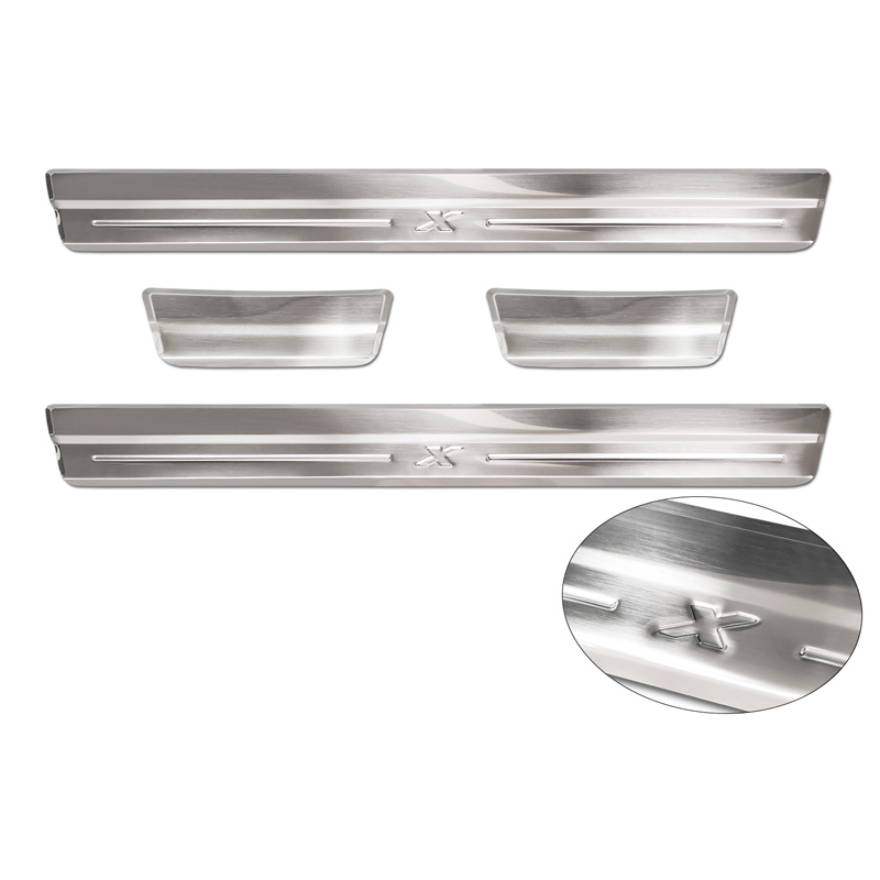 Seuils de portes inox sur mesure pour Toyota Aygo X 2022- 'Lines X' - 4-pièces