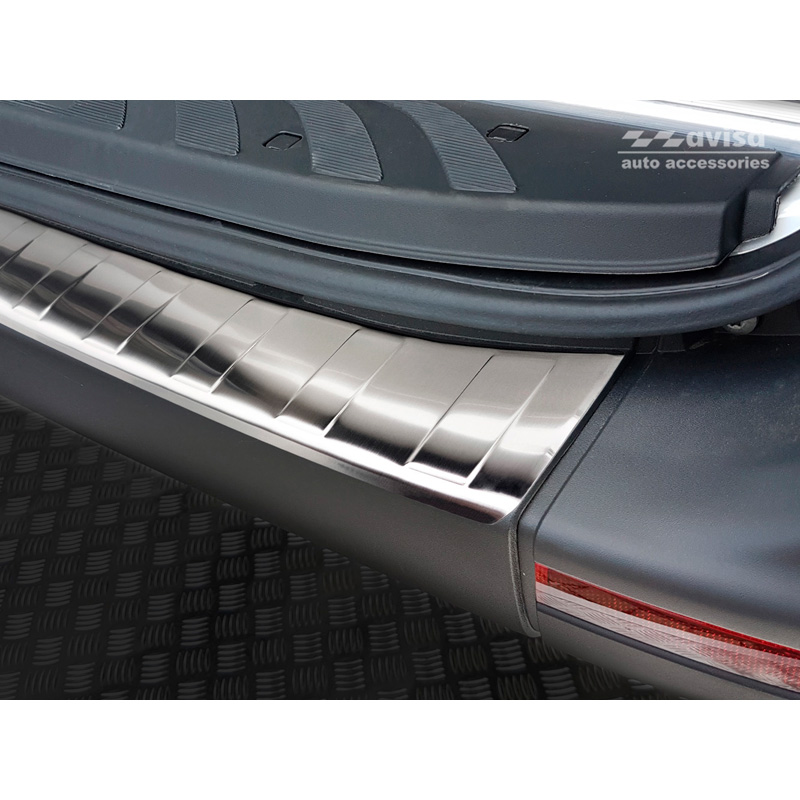 Protection de seuil arrière inox sur mesure pour Mercedes Sprinter III 2018- 'Ribs'