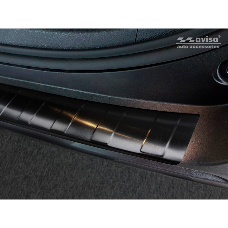 Protection de seuil arrière inox noir sur mesure pour Toyota RAV4 (5th Gen.) 2018- & Suzuki Across 2020- 'Ribs'