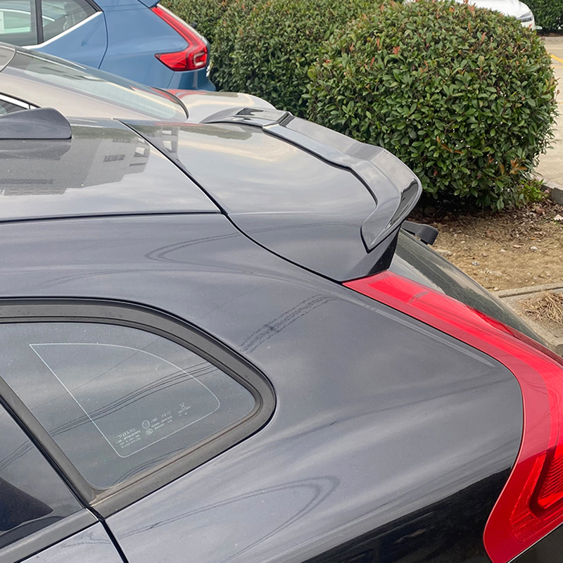 Becquet de toit (Spoiler Cap) sur mesure pour Volvo V40 2012-2019 incl. R-Design (ABS Noir Luisant)