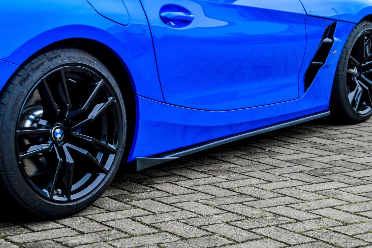 Zijskirts met vleugel voorkant BMW Z4 G29 + M pakket