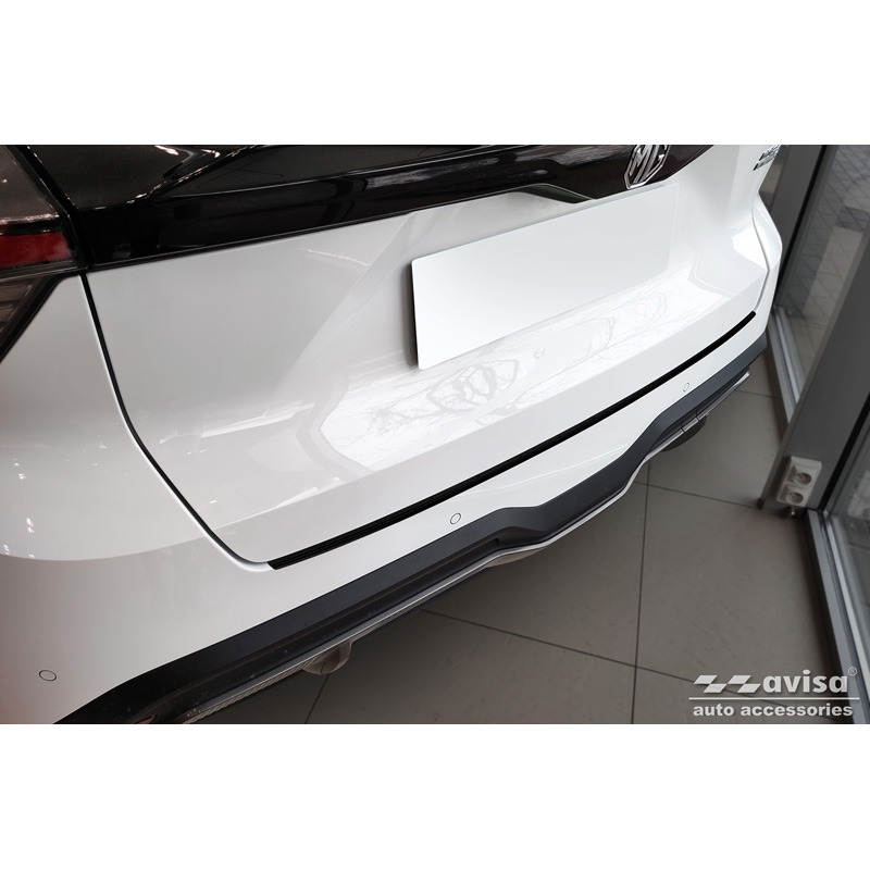 Protection de seuil arrière inox noir mat sur mesure pour MG 4 (EV) 2022- 'Ribs'
