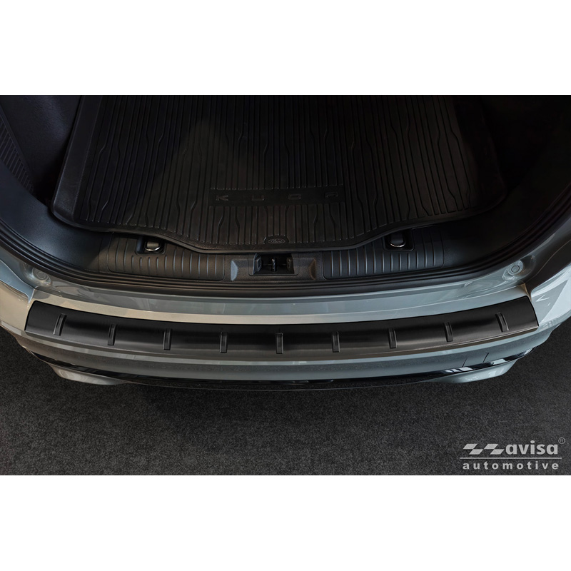 Avisa Protection de Seuil de Coffre Acier Inox STRONG EDITION sur mesure pour Ford Kuga III ST-Line / Vignale 2019-2024 & Facelift 2024- - Noir