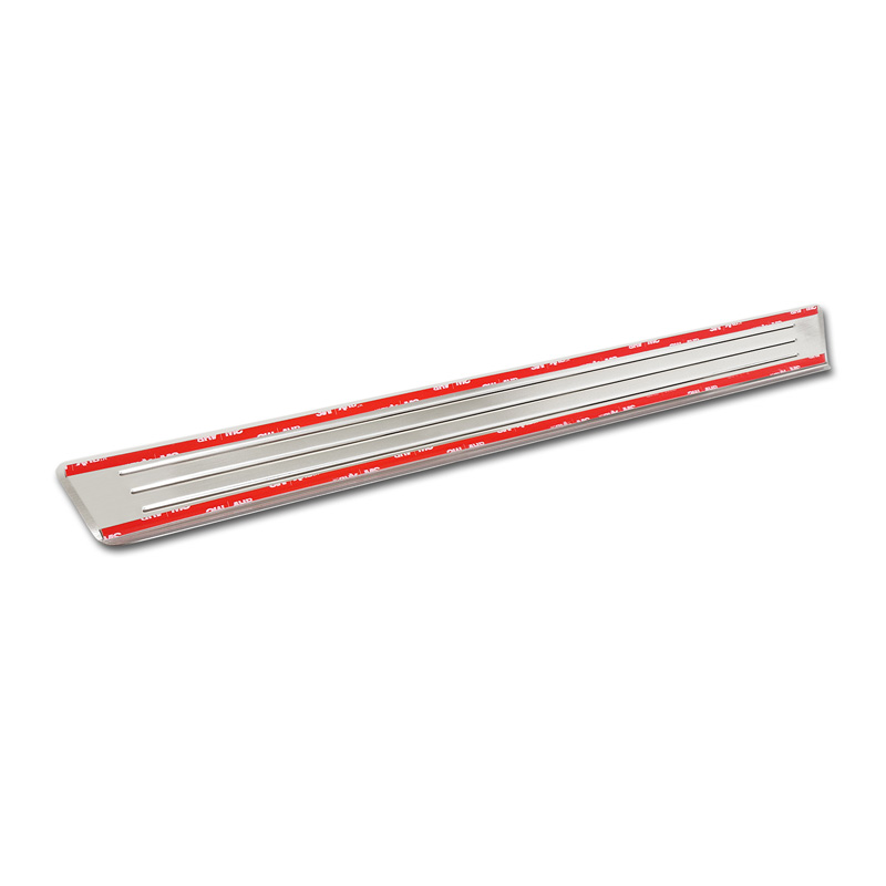 Seuils de portes inox sur mesure pour Skoda Kamiq (NW4) 2019-2024 & FL 2024- 'Lines' - 4-pièces