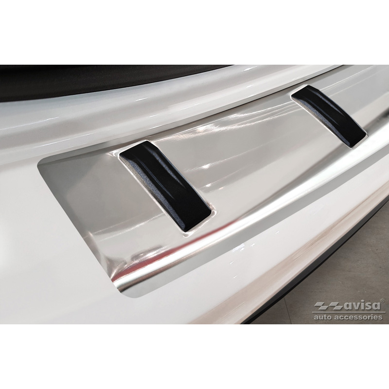 Protection de seuil arrière inox sur mesure pour Volvo V60 2010-2018 & V60 Cross country 2015-2018 'STRONG EDITION'