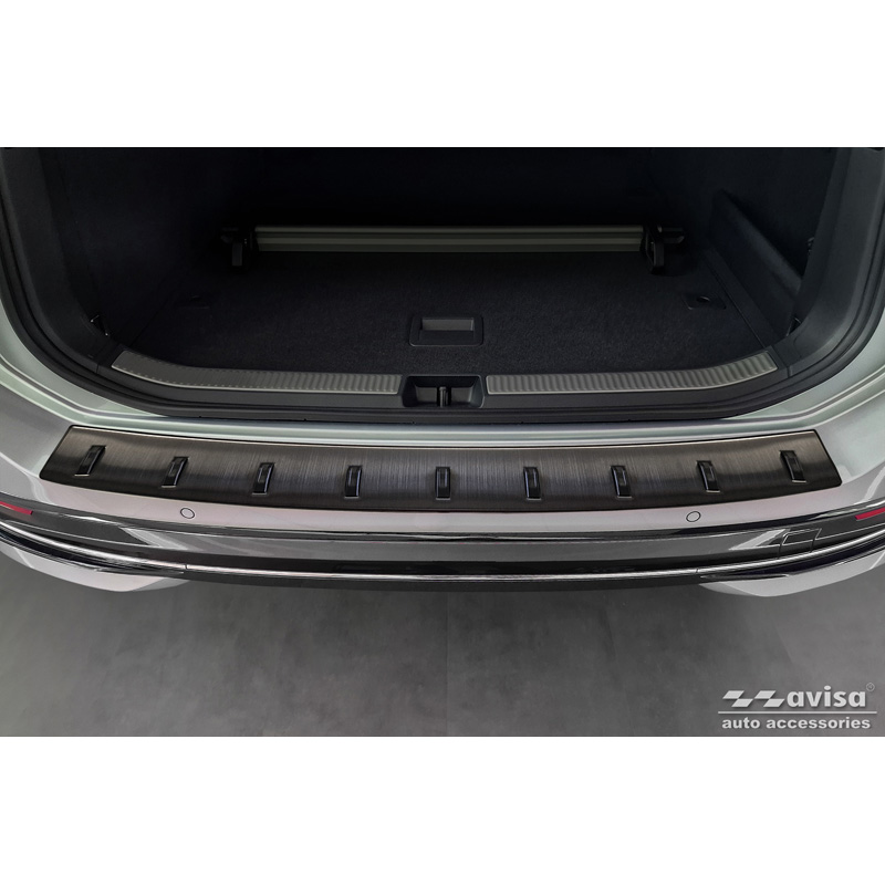Protection de seuil arrière inox noir sur mesure pour Volkswagen Passat Variant (CJ5) incl. R-Line & Hybrid 2024- 'STRONG EDITION'