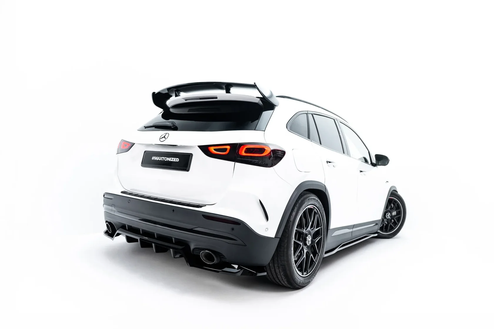 Bodykit Mercedes-AMG GLA 35 H247 Glans Zwart