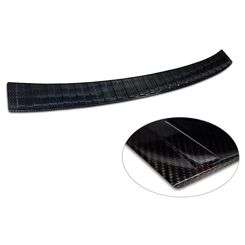Protection de seuil arrière carboné 3D sur mesure pour Skoda Karoq Facelift 2022- incl. Sportline 'Ribs'