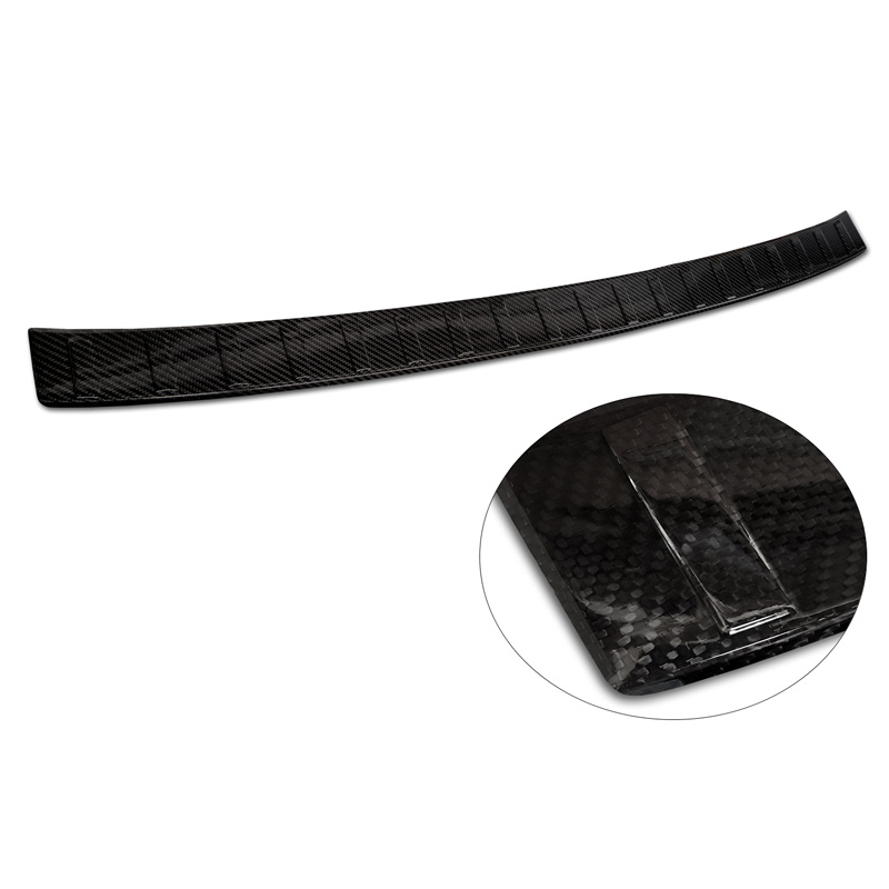 Protection de seuil arrière carboné 3D sur mesure pour BMW Série-5 Touring G31 FL 2020-2024 'Ribs'