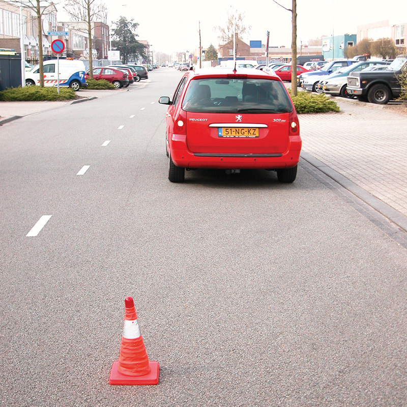 Carpoint Cône de Signalisation Rétractable