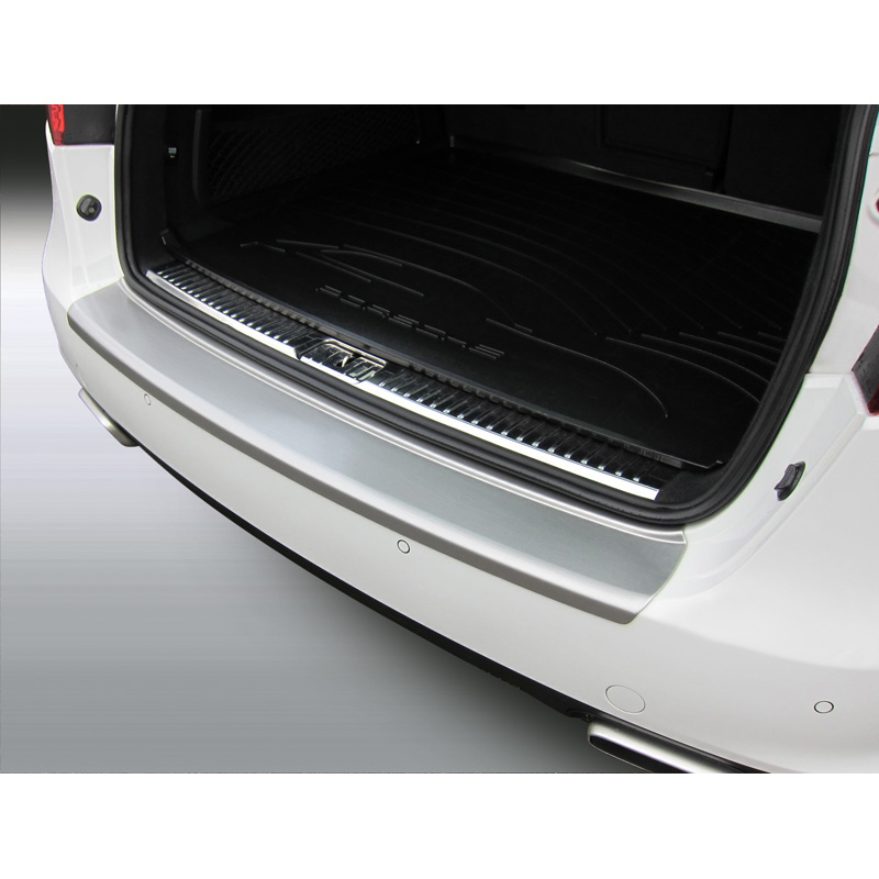 Protection de seuil arrière (ABS) sur mesure pour Porsche Cayenne 2010-2014 'Ribbed' Look 'Alu Brossé'
