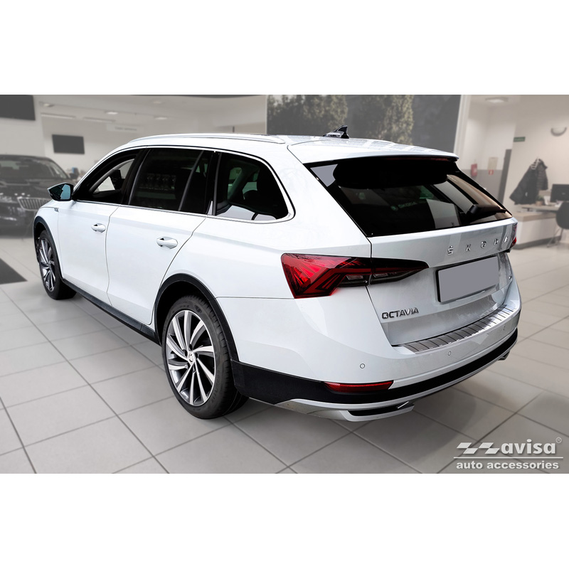 Protection de seuil arrière inox sur mesure pour Skoda Octavia Scout (NX5) 2020- 'Ribs'