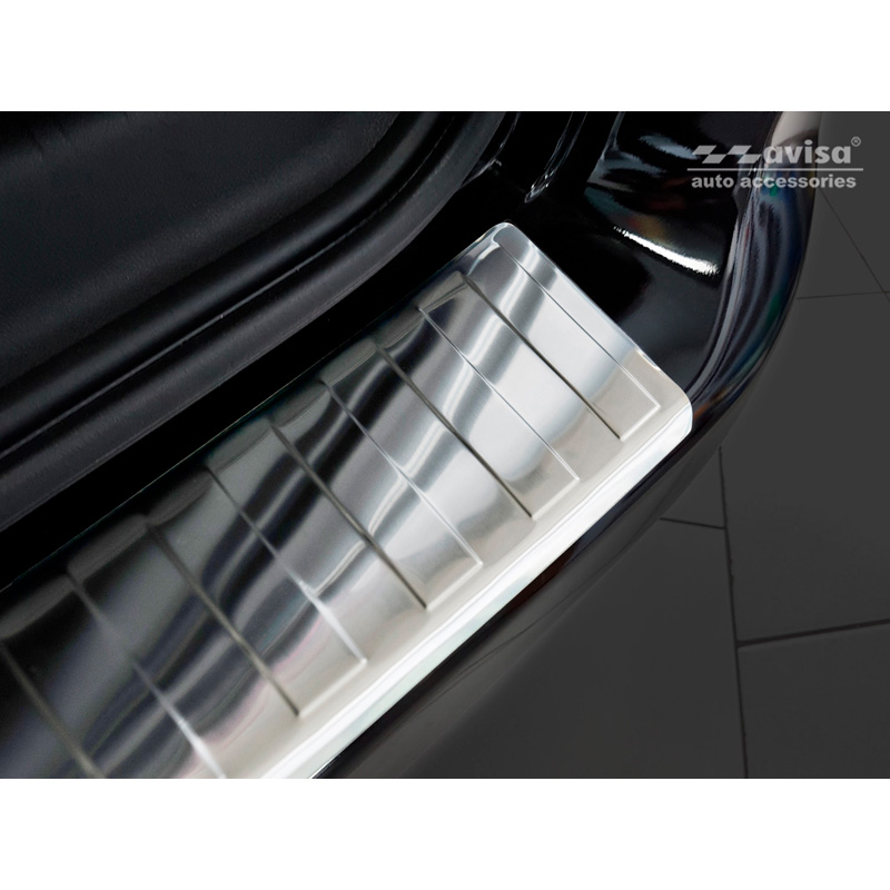 Protection de seuil arrière inox sur mesure pour Citroën Berlingo II Multispace & Peugeot Partner Tepee 2008-2015 & 2015-2018 & 2018- & Peugeot Rifter 2018- & Opel Combo 2018- & Toyota Proace City/Verso 2019- & Fiat Doblo 2022-