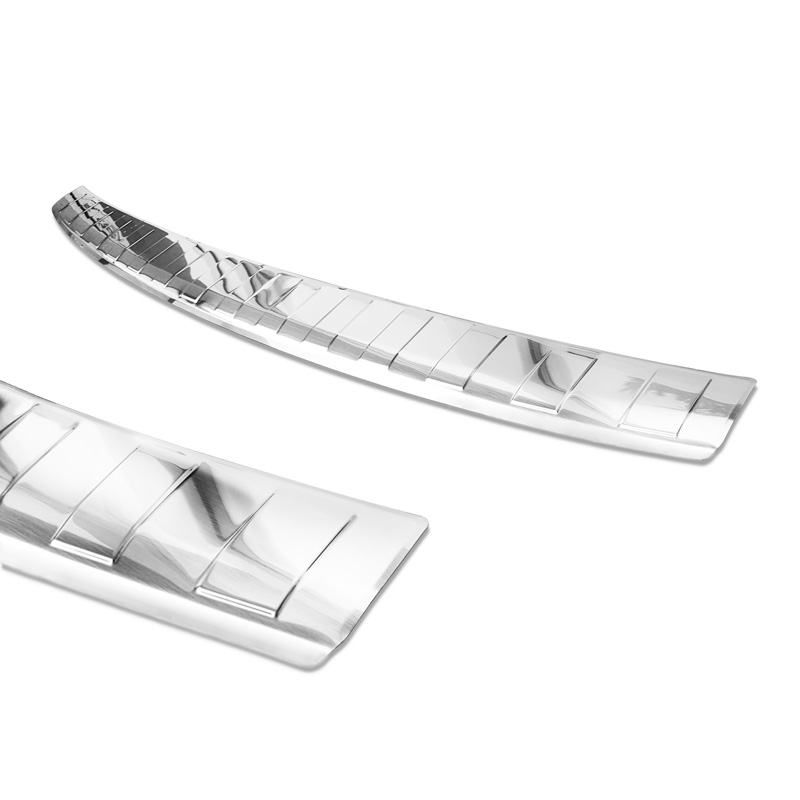 Protection de seuil arrière inox sur mesure pour Jeep Cherokee V FL 2018- 'Ribs'