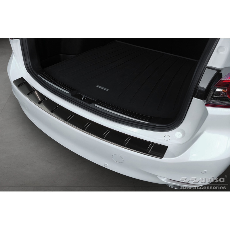 Protection de seuil arrière inox noir sur mesure pour Mazda 6 III (GJ) Combi 2012- 'STRONG EDITION'