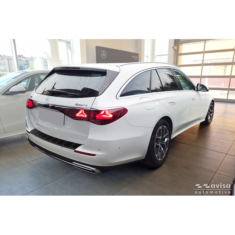 Protection de seuil arrière inox noir mat sur mesure pour Mercedes Classe-E (S214) Estate 2023- 'Ribs'