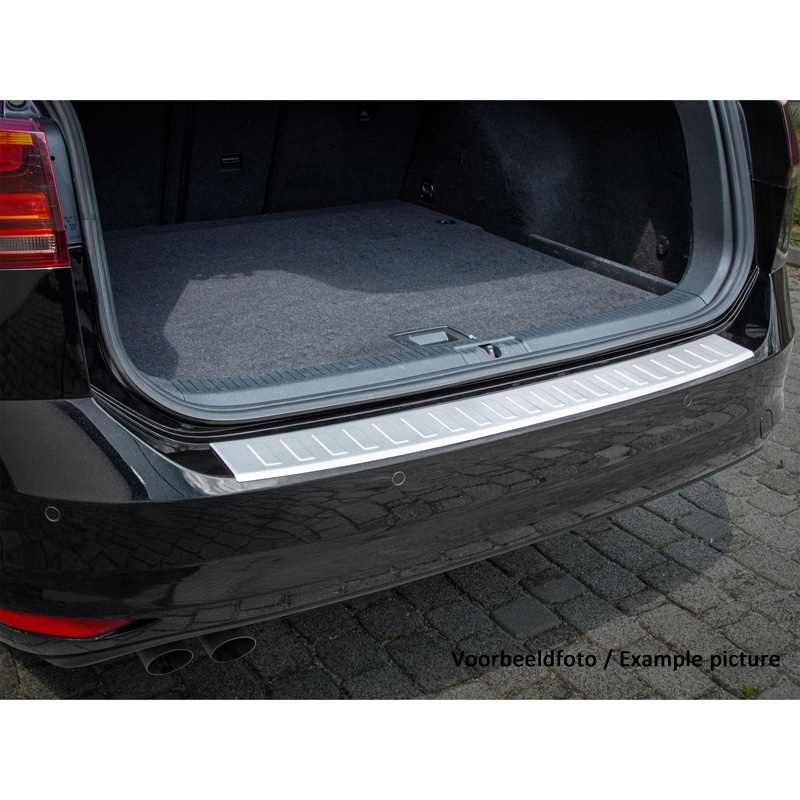 MAX6 Protection du pare-chocs arrière en acier inoxydable brossé sur mesure pour Toyota Auris Touring Sports 2015-2018