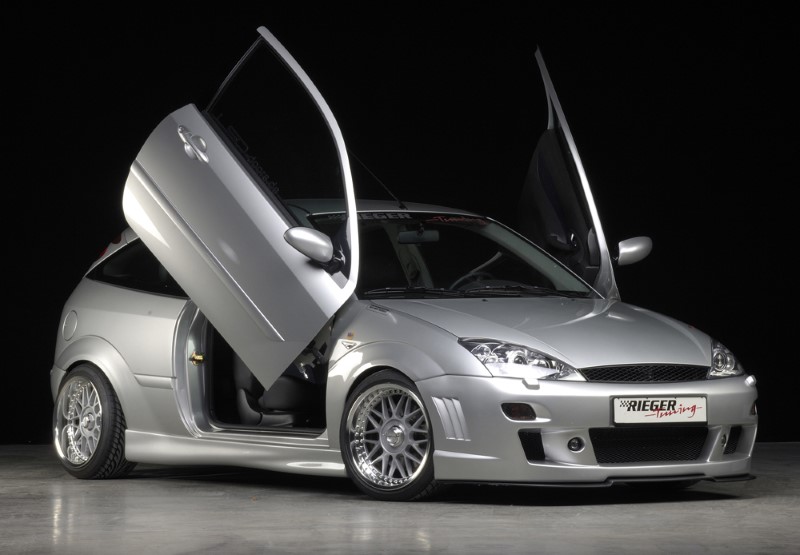 Zijskirts Ford Focus 5 Deurs