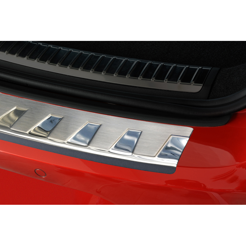 Protection de seuil arrière inox sur mesure pour Seat Leon 5F ST 2013-2020 'Ribs'