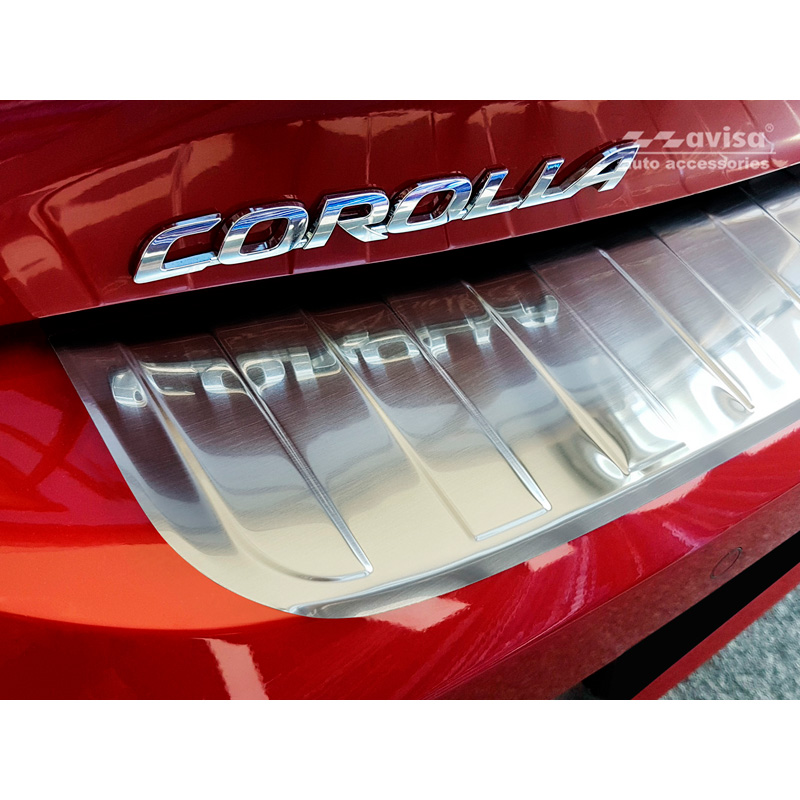 Protection de seuil arrière inox sur mesure pour Toyota Corolla XII HB 2019- (incl. GR-Sport) 'Ribs'
