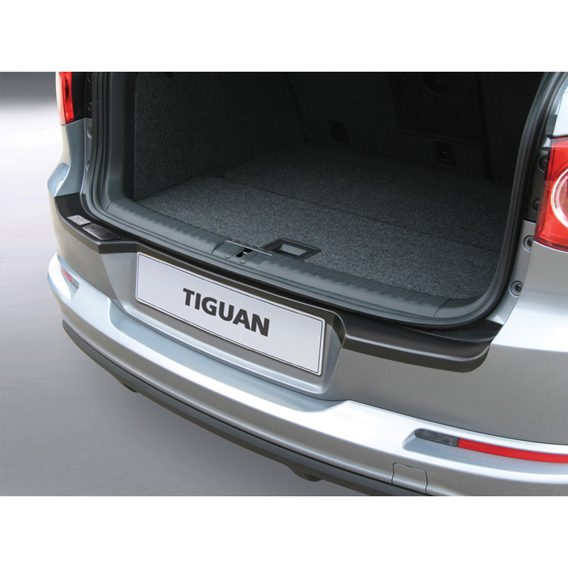 Protection de seuil arrière (ABS) sur mesure pour Volkswagen Tiguan 4x4 2007-2016 (pour les modèles avec crochet d'attelage monté) Noir