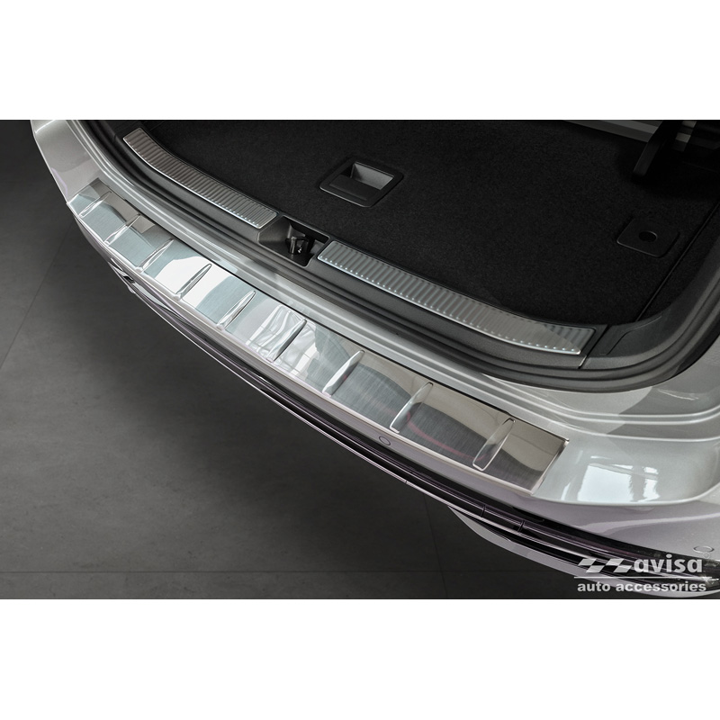 Protection de seuil arrière inox sur mesure pour Volkswagen Passat Variant (CJ5) 2023- 'Ribs'